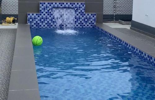 Sekinchan House | D' Lembah Pool Homestay Sekinchan