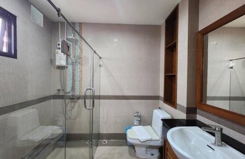 Central Pattaya Villa | D30长住优惠-市中心海边高端别墅区6间卧室泳池别墅