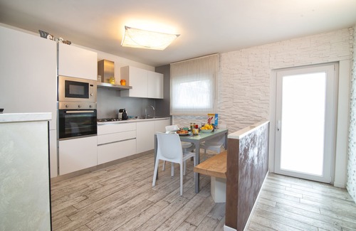 Trento House | Da Chris e Lisa 022205-AT-296296