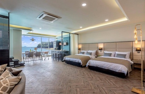 Suwon House | Daebudo Oblique198 Pool Villa Pension