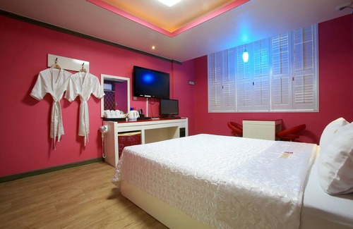 Ansan Hotel | Daebudo View