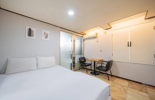 Sinamdong Hotel | Daegu Dongdaegu Love Way
