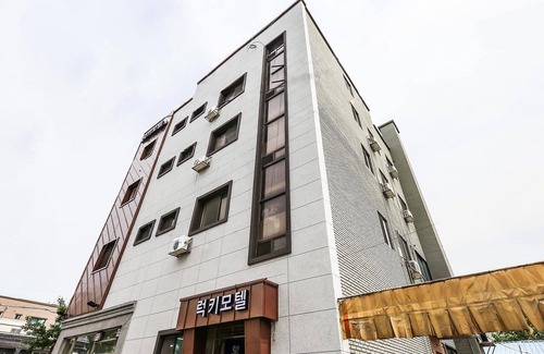 Jung-gu Hotel | Daejeon Yucheon Lucky