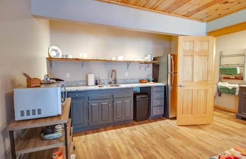Grafton House | Dagget Hollow - Illinois Suite
