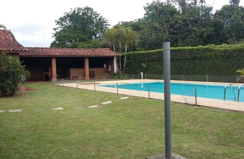 Ibiuna House | DAILY RATES FROM 540.00 FOR 10 PEOPLE