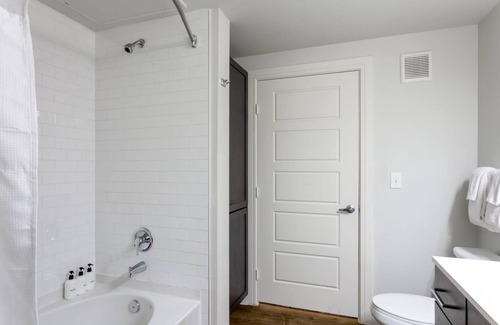 Northeast Dallas Apartment | Dallas | Dreamy 1BD/1BA Apartment