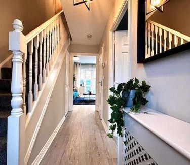Oldbury House | Damson Drive- Boutique Home