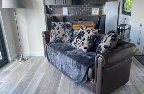 North Wheatley Apartment | Danielle’s den