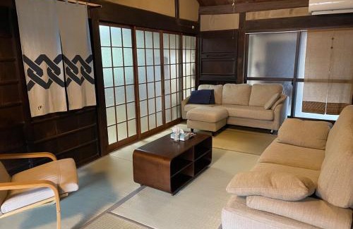 Yashima-higashi Machi Apartment | dannouraしげの里 1棟貸切 築120年古民家 バーベキュー 海が見える