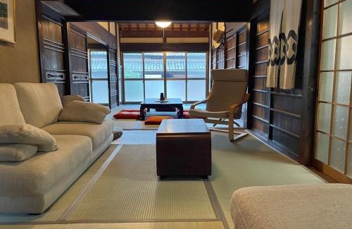 Yashima-higashi Machi Apartment | dannouraしげの里 1棟貸切 築120年古民家 バーベキュー 海が見える
