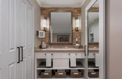 Napa Hotel | Darioush Winery Tour! Enjoy the Outdoor Pool, Golf Course, Offers FREE Parking!