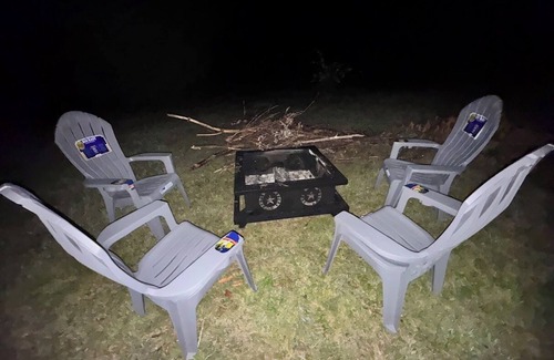 Greene Cabin | Dark Sky Cabin – Cozy Retreat with Wi-Fi & Fire Pit