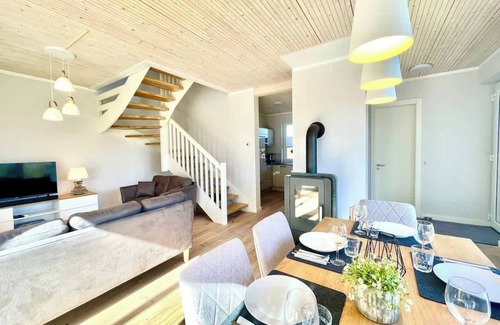 Pruchten House | DarssAhoi 1B Summary: