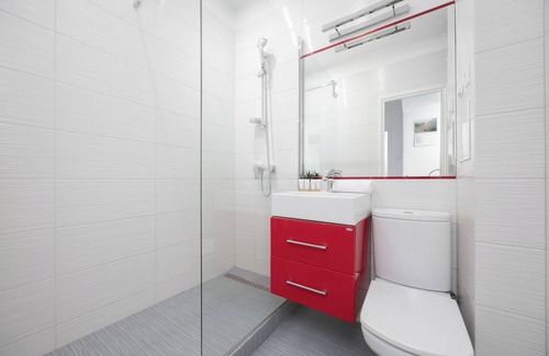 Nowa Praga Apartment | Darwina Apartment 2 Balconies by Renters