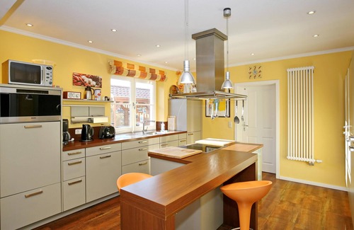 Heiligendamm House | Das Ferienhaus "elfert" mit Altem Apfelbaumbestand in Heiligendamm ist für bis z