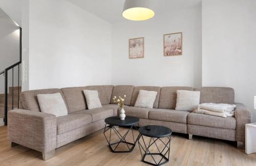 Lembruch House | Das Strandhaus 2, mit Garten, 250 Meter zum See
