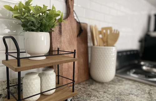 Lake Worth Corridor Apartment | Date me ,Top Location , Close Beach