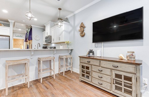 Dauphin Island House | Dauphin Island Escape Near Beach & Bike Path!