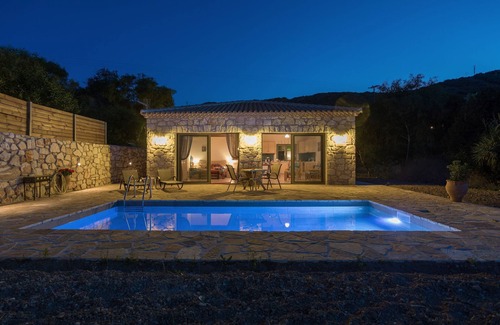 Vasilikos Villa | David's Villas - Villa Patricia Open Plan Villa with Pool