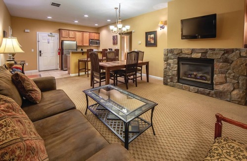 Genoa Condo | David Walley's Resort, 2br suite, Friday check-in