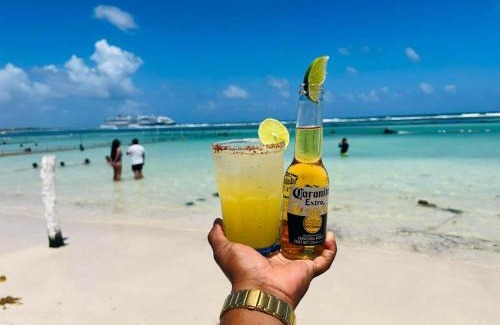 Mahahual Apartment | Day Pass Todo Incluido El Faro Beach Club & Restaurant Solo Experiencia no incluye alojamiento - 85 USD por persona