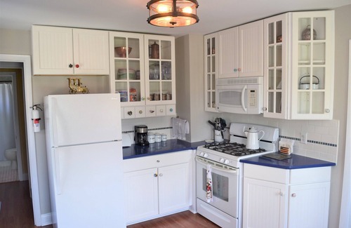 Colerain Township Cottage | Day's End Cottage: Peaceful, Charming & Clean. No cleaning fee!