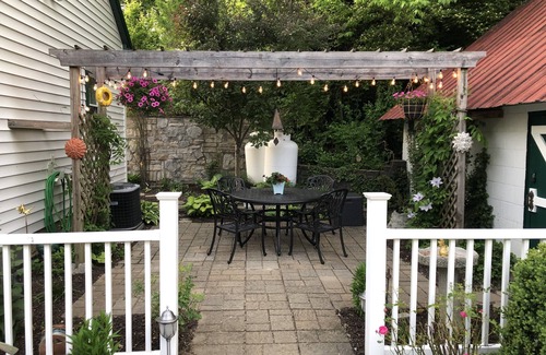 Colerain Township Cottage | Day's End Cottage: Peaceful, Charming & Clean. No cleaning fee!