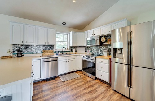 Weyers Cave House | Day Trip to Shenandoah NP: Movie Night-Ready Home