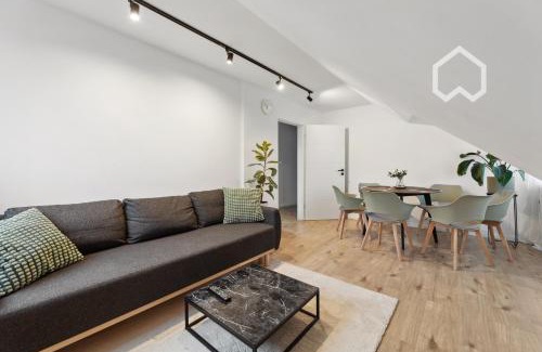 Weststadt Apartment | Day Young Life/DYL Hosting 55 qm