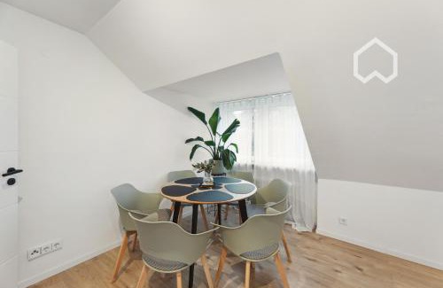 Weststadt Apartment | Day Young Life/DYL Hosting 55 qm