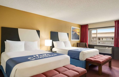 Orchard District Hotel | Days Inn by Wyndham Bend