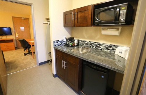 Calgary Hotel | Days Inn by Wyndham Calgary Airport
