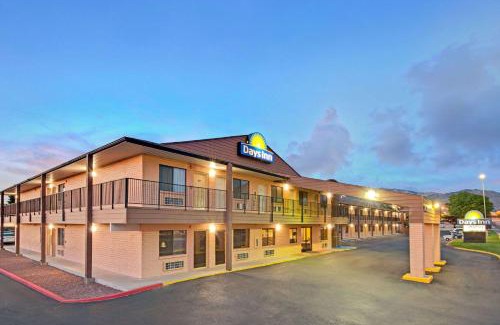 Princess Jeanne Hotel | Days Inn by Wyndham East Albuquerque