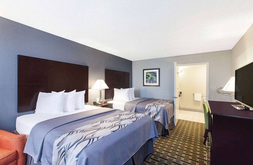 Ennis Hotel | Days Inn by Wyndham Ennis