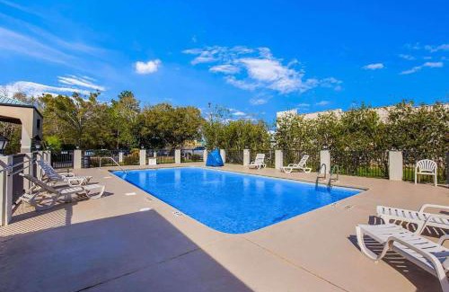 Foley Hotel | Days Inn by Wyndham Foley