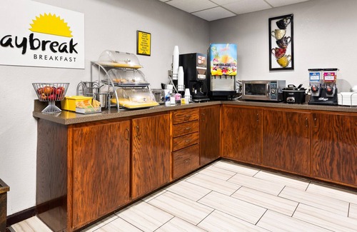 Goodlettsville Hotel | Days Inn by Wyndham Goodlettsville/Nashville