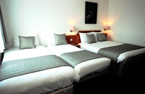 Hamilton Hotel | Days Inn by Wyndham Hamilton