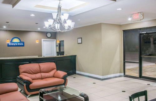 Humble Hotel | Days Inn by Wyndham Humble/Houston Intercontinental Airport