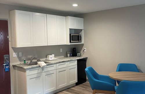 Elkton Hotel | Days Inn by Wyndham Lisbon