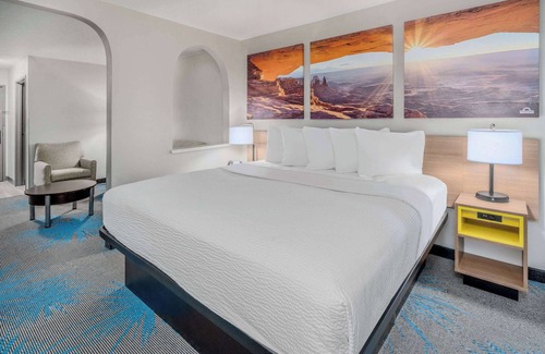 Los Lunas Hotel | Days Inn by Wyndham Los Lunas