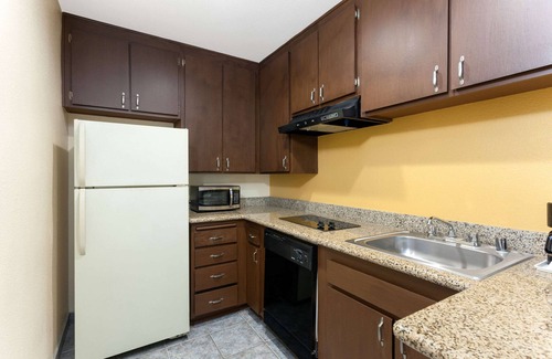 Del Cerro Hotel | Days Inn by Wyndham Mission Valley/SDSU