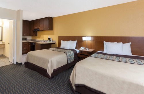 Del Cerro Hotel | Days Inn by Wyndham Mission Valley/SDSU