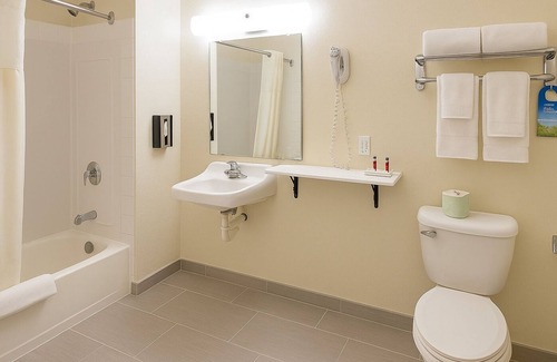 Morton Hotel | Days Inn by Wyndham Morton