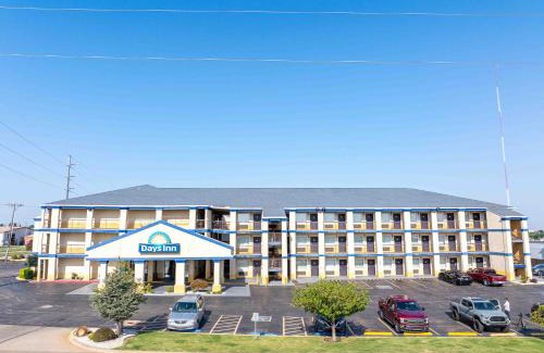 South Oklahoma City Hotel | Days Inn by Wyndham Oklahoma City/Moore