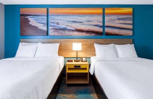 Sandusky Hotel | Days Inn by Wyndham Sandusky/Cedar Point