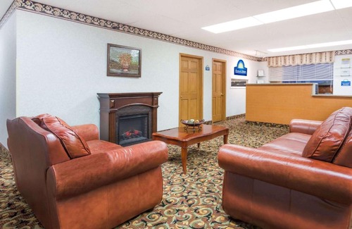 Staunton Hotel | Days Inn by Wyndham Staunton