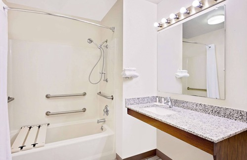Valley Falls Hotel | Days Inn by Wyndham Spartanburg