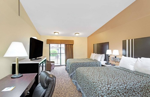 Washington Hotel | Days Inn by Wyndham Washington Pennsylvania