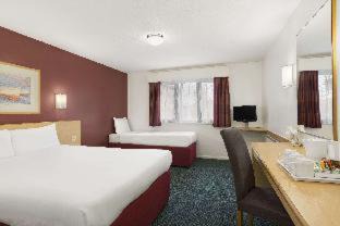 Bishop's Stortford Hotel | Days Inn London Stansted Airport