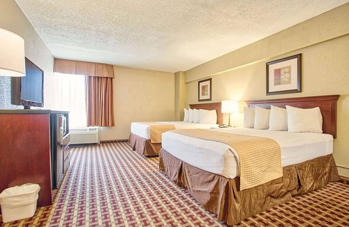 Johnson City Hotel | Days Inn & Suites by Wyndham Johnson City